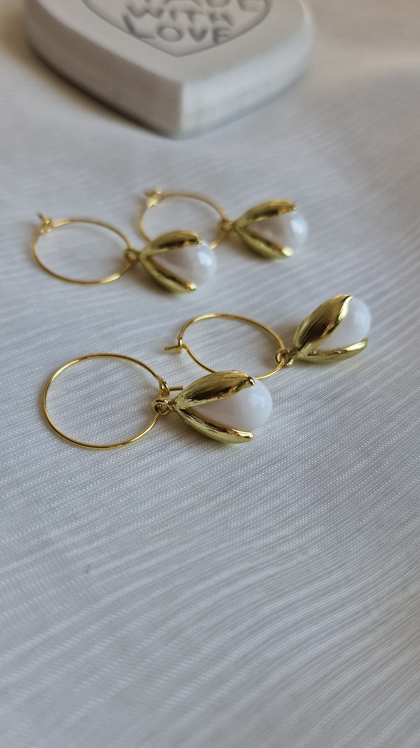 Tulip Pearl Hoop Earrings