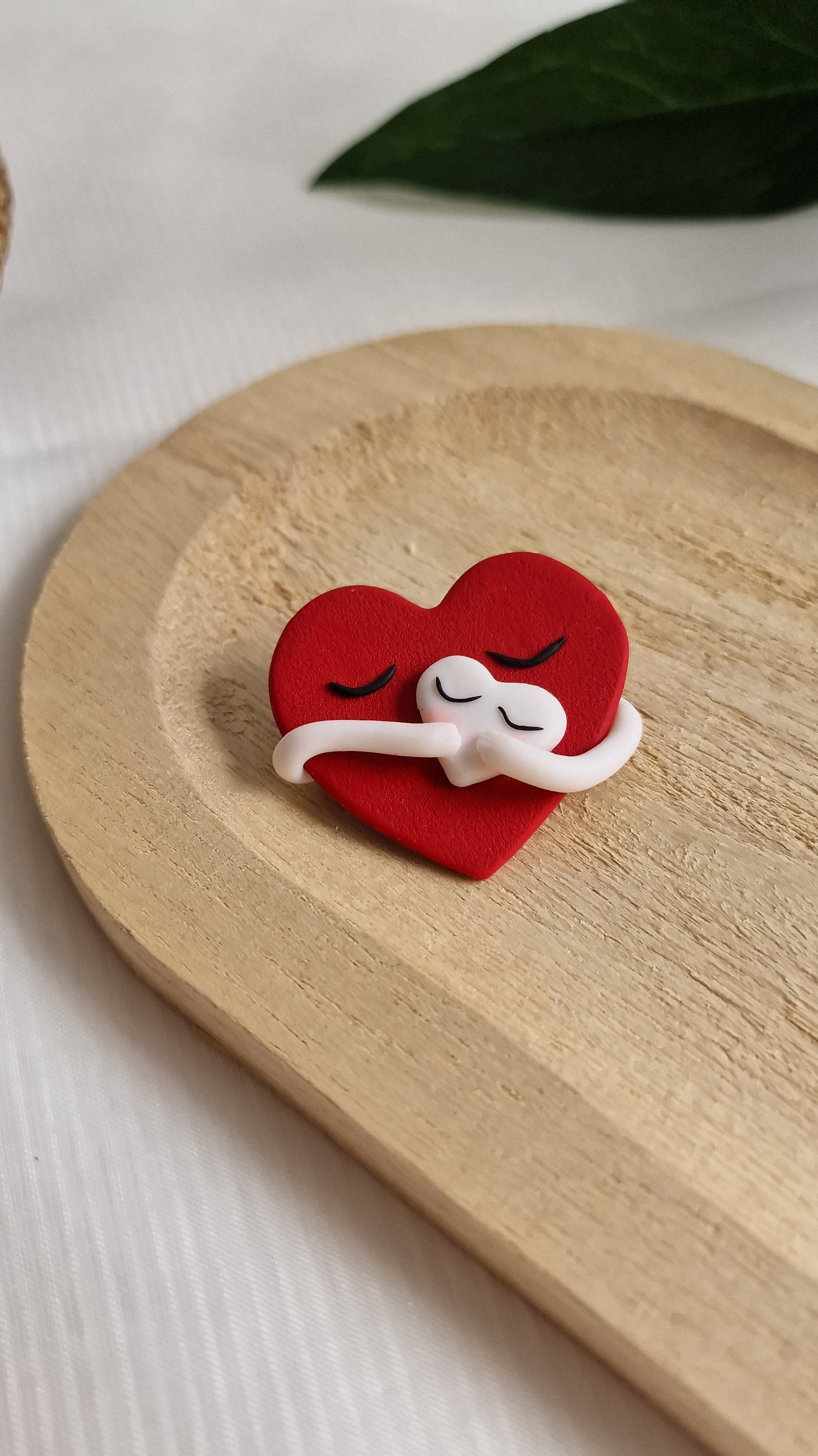 Mother's Love: Handmade Brooch Embracing Motherhood, Customizable with Multiple Hearts