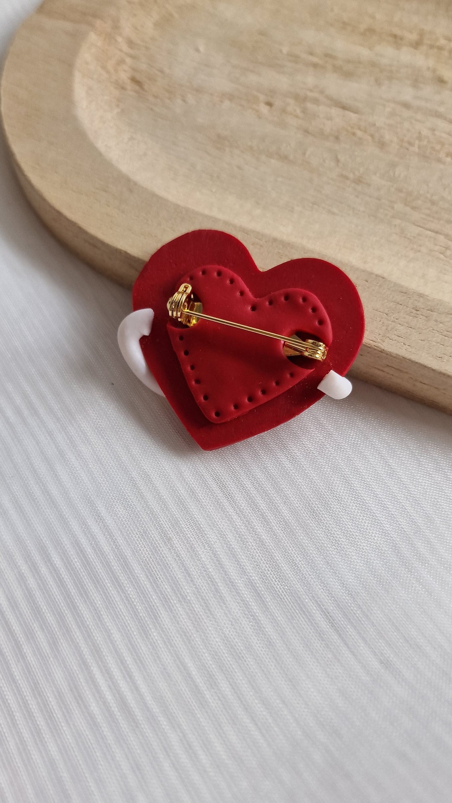 Mother's Love: Handmade Brooch Embracing Motherhood, Customizable with Multiple Hearts