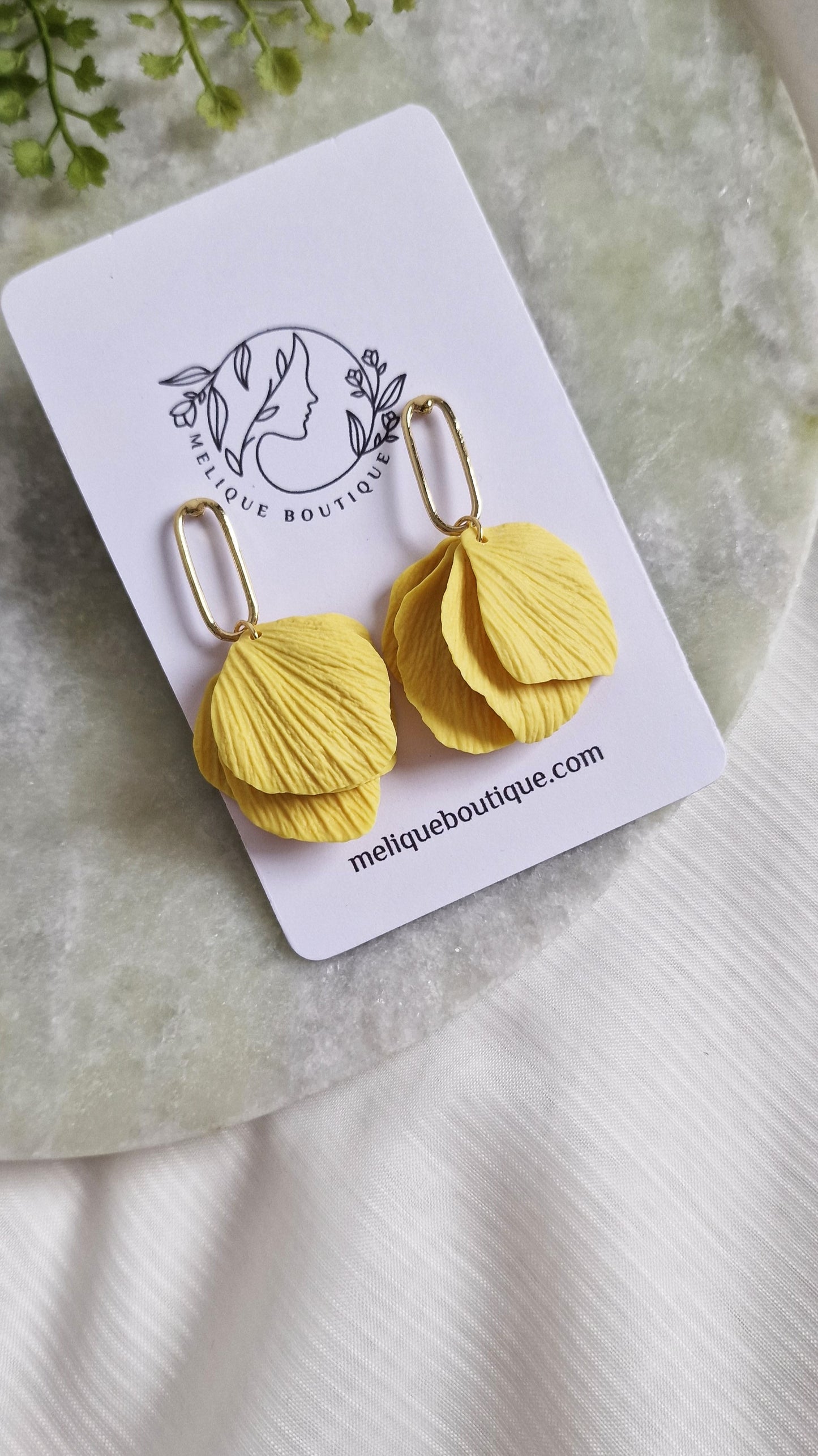 Solene - Textured Petal Earrings