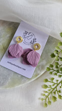 Load image into Gallery viewer, Marilou ( Lilac ) - Textured Petal Earrings
