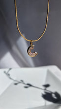 Load image into Gallery viewer, Sparkle Necklace
